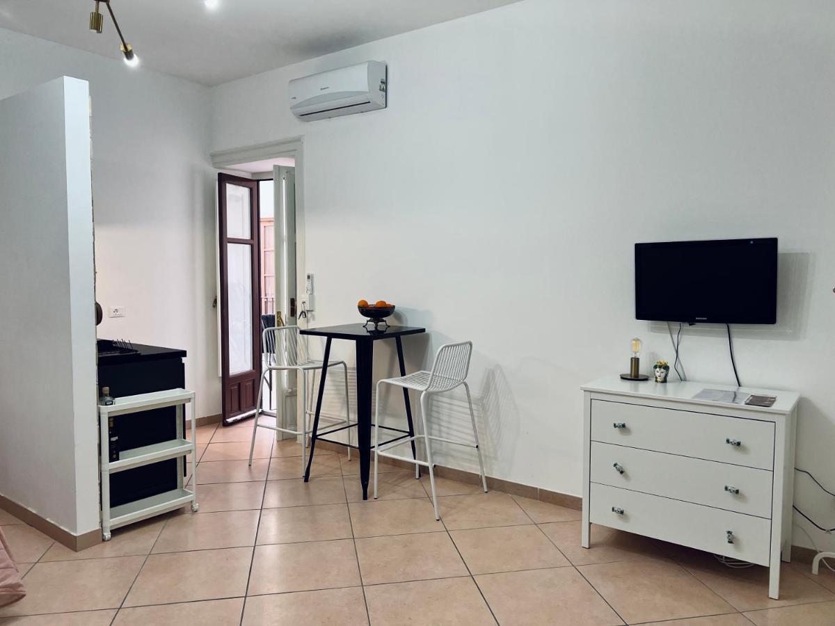 A Ballaro Apartments Palerme Extérieur photo